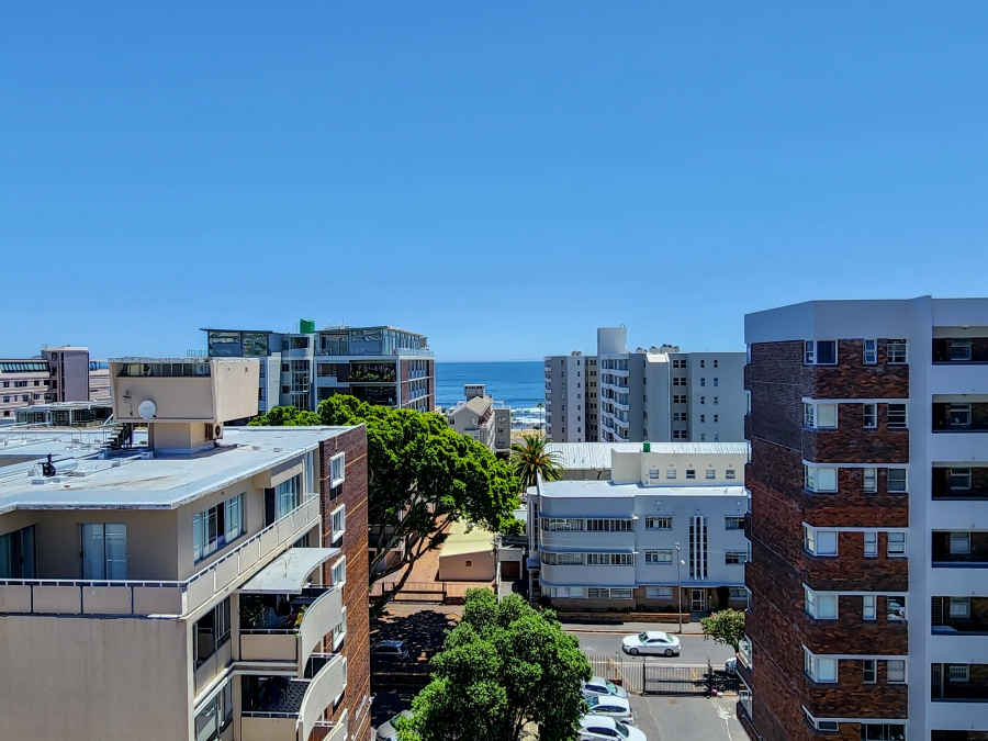 4 Bedroom Property for Sale in Sea Point Western Cape